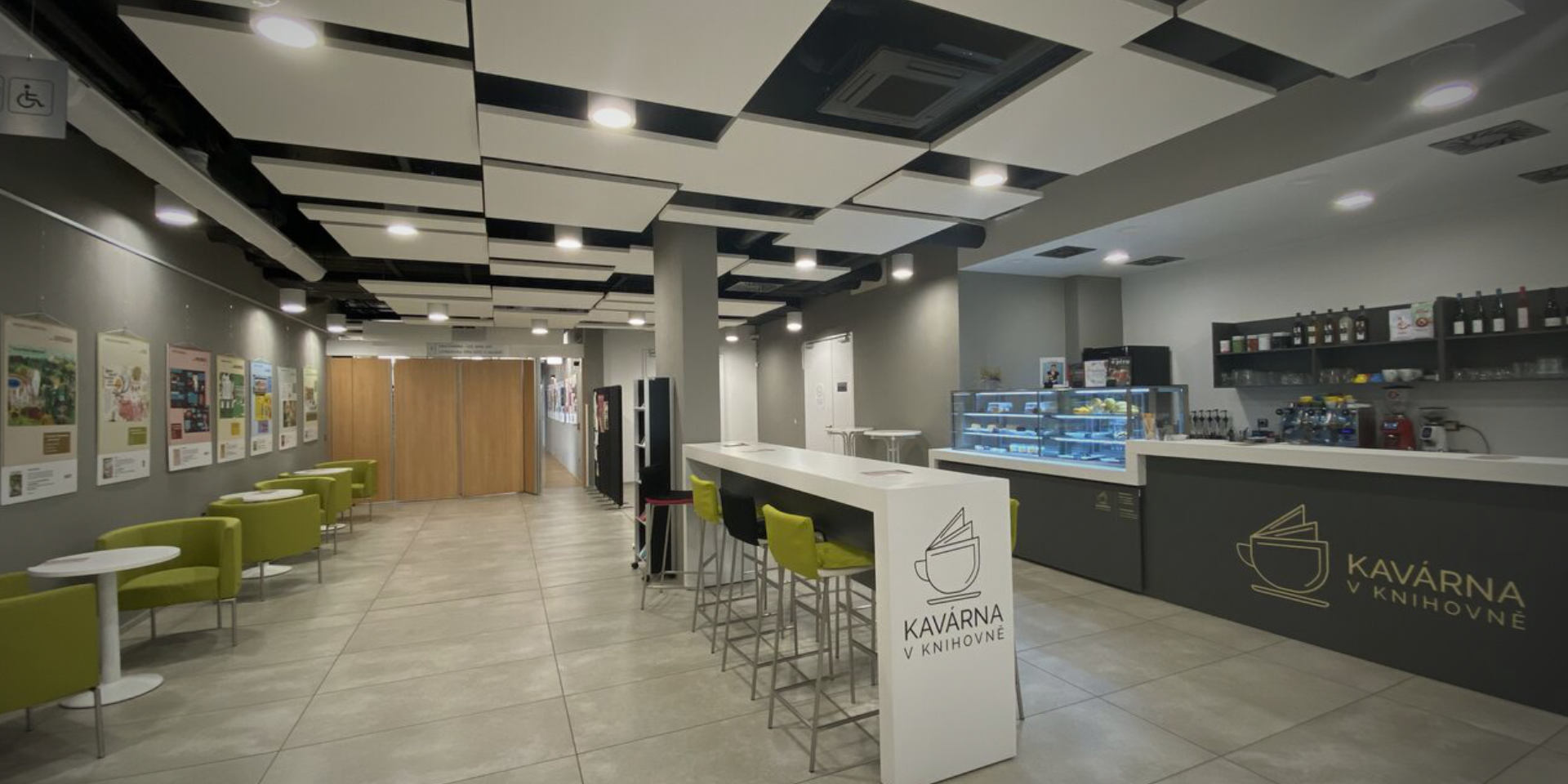 Kavárna v knihovně