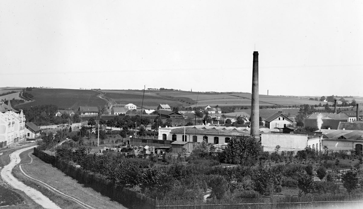 INDUSTRIÁLNÍ MINULOST A SOUČASNOST MĚSTA – PLEAS II a Knapova vila