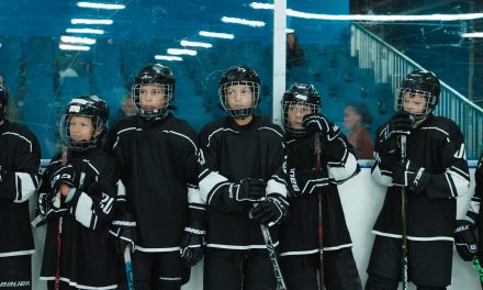 To, co nás spojuje, nás někdy může nevratně rozdělit - silné drama Blízko už 1. března od 20:00 v Klubu Oko Havlíčkův Brod